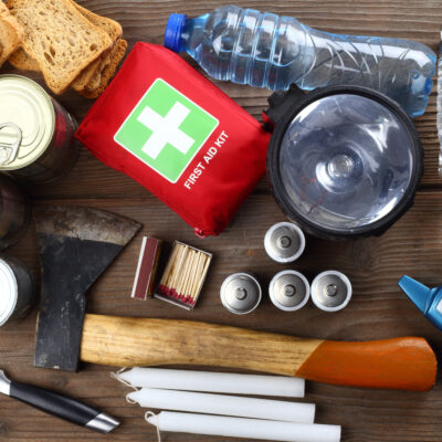 Critical Items to Put in a Survival Kit